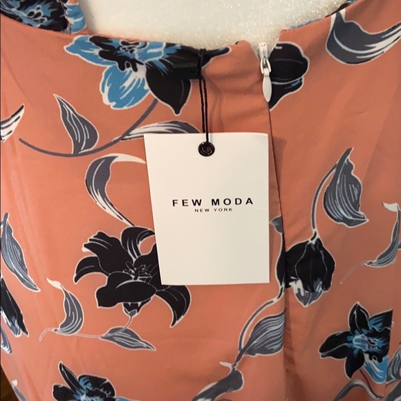 Few Moda Dress - Picture 3 of 4